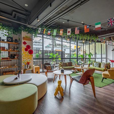 Light Hostel - Đài Nam Ngoại thất bức ảnh