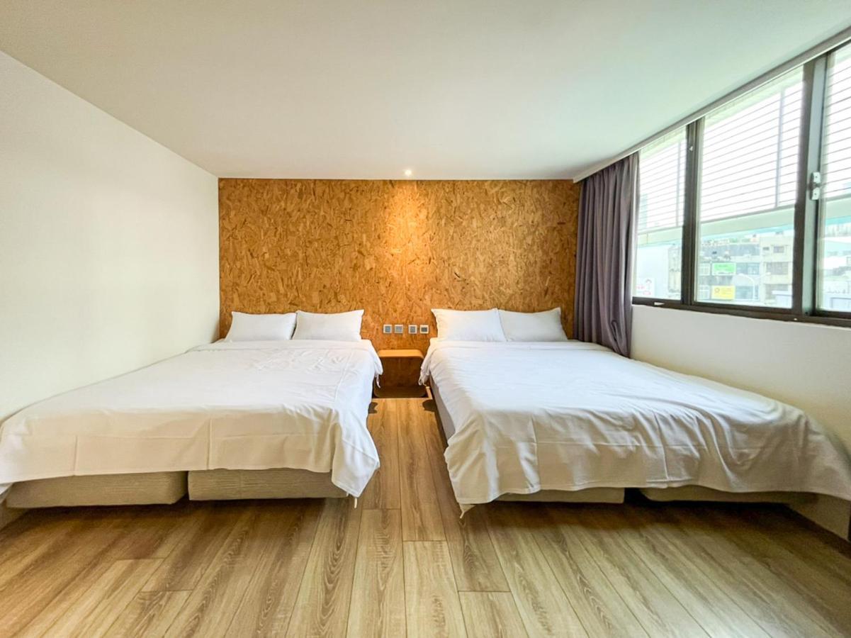 Light Hostel - Đài Nam Ngoại thất bức ảnh