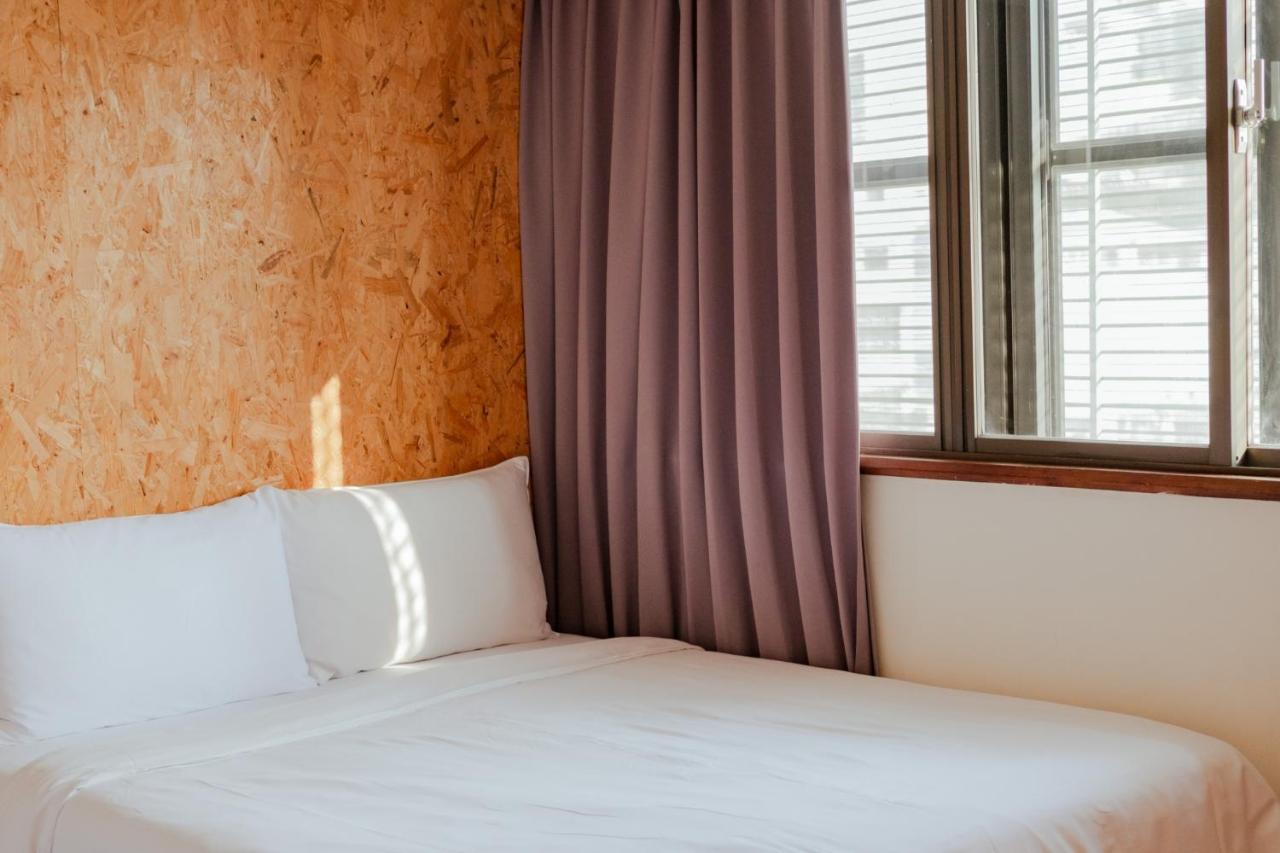 Light Hostel - Đài Nam Ngoại thất bức ảnh