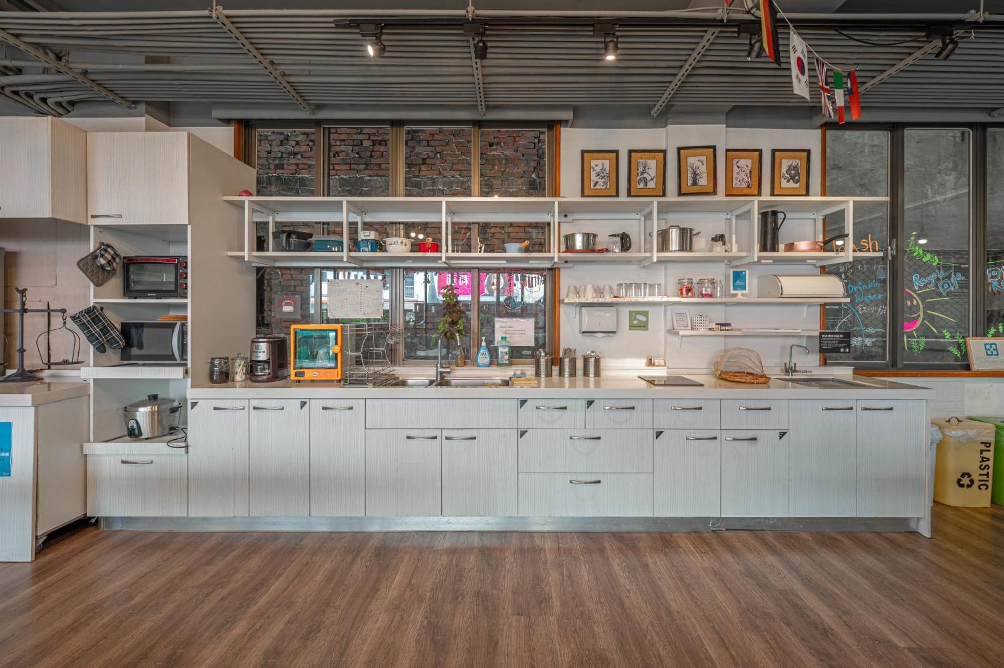 Light Hostel - Đài Nam Ngoại thất bức ảnh