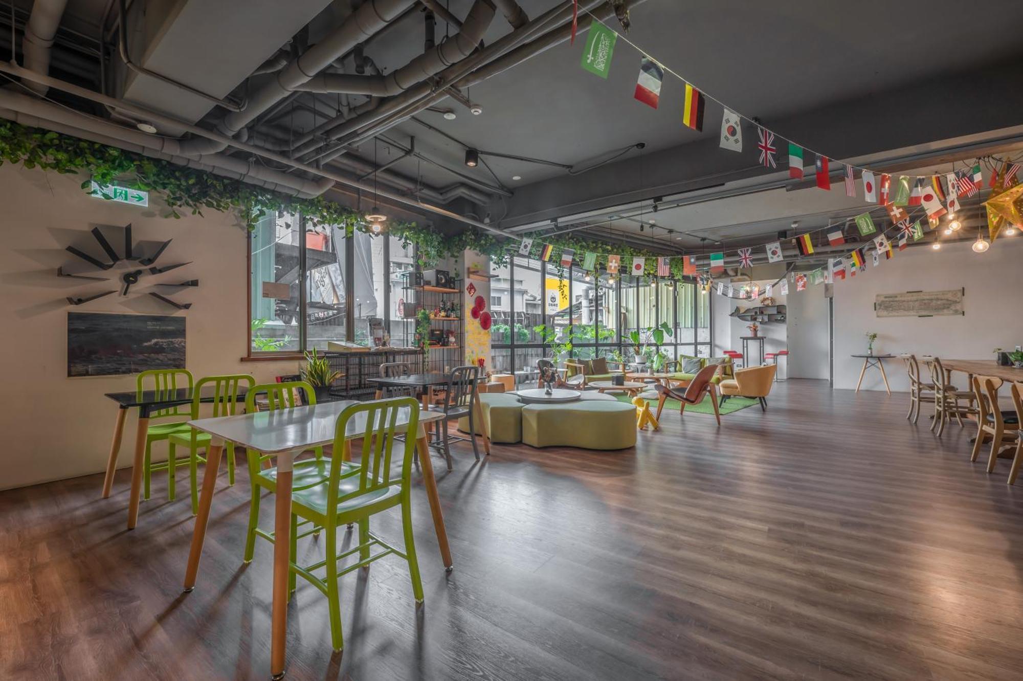 Light Hostel - Đài Nam Ngoại thất bức ảnh