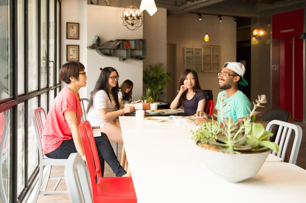 Light Hostel - Đài Nam Ngoại thất bức ảnh